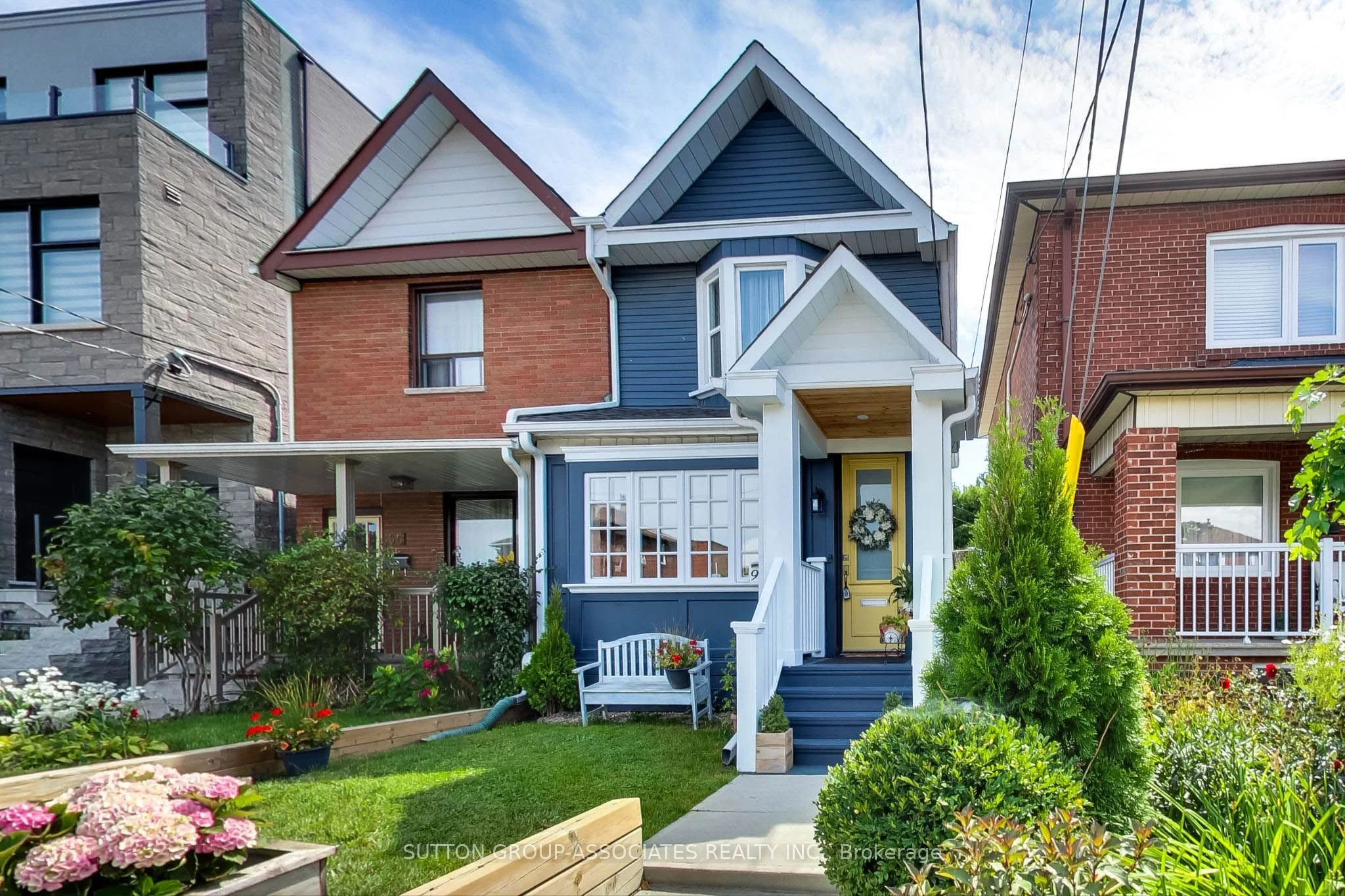 97 Hatherley Road, Toronto W03, ON M6E 1W3