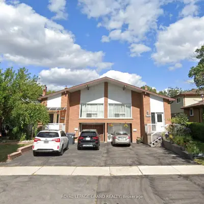 Semi-Detached in Mississauga