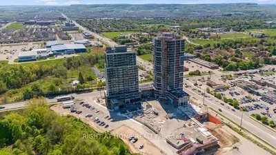Condo Apartment in Milton