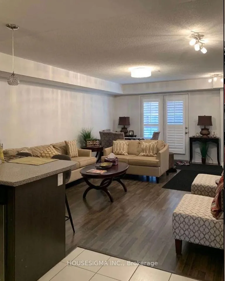 51 Hays Boulevard 17, Oakville, ON L6H 0J1