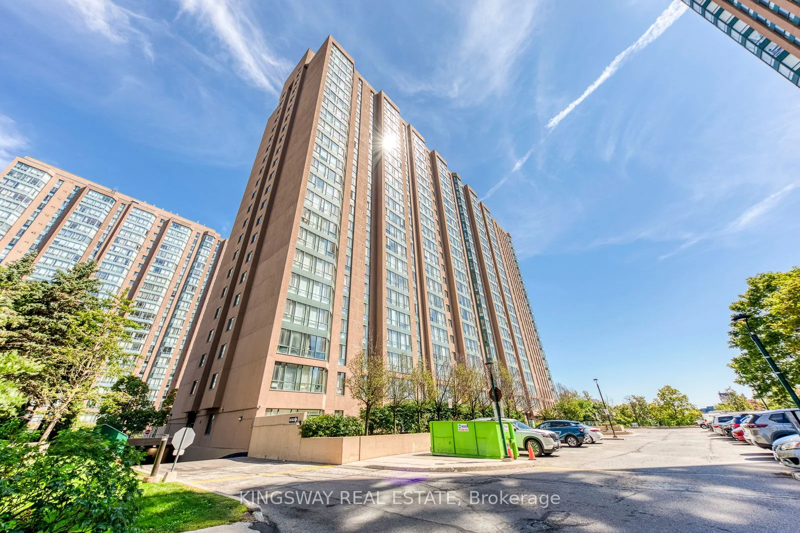 145 Hillcrest Avenue 110, Mississauga, ON L5B 3Z1