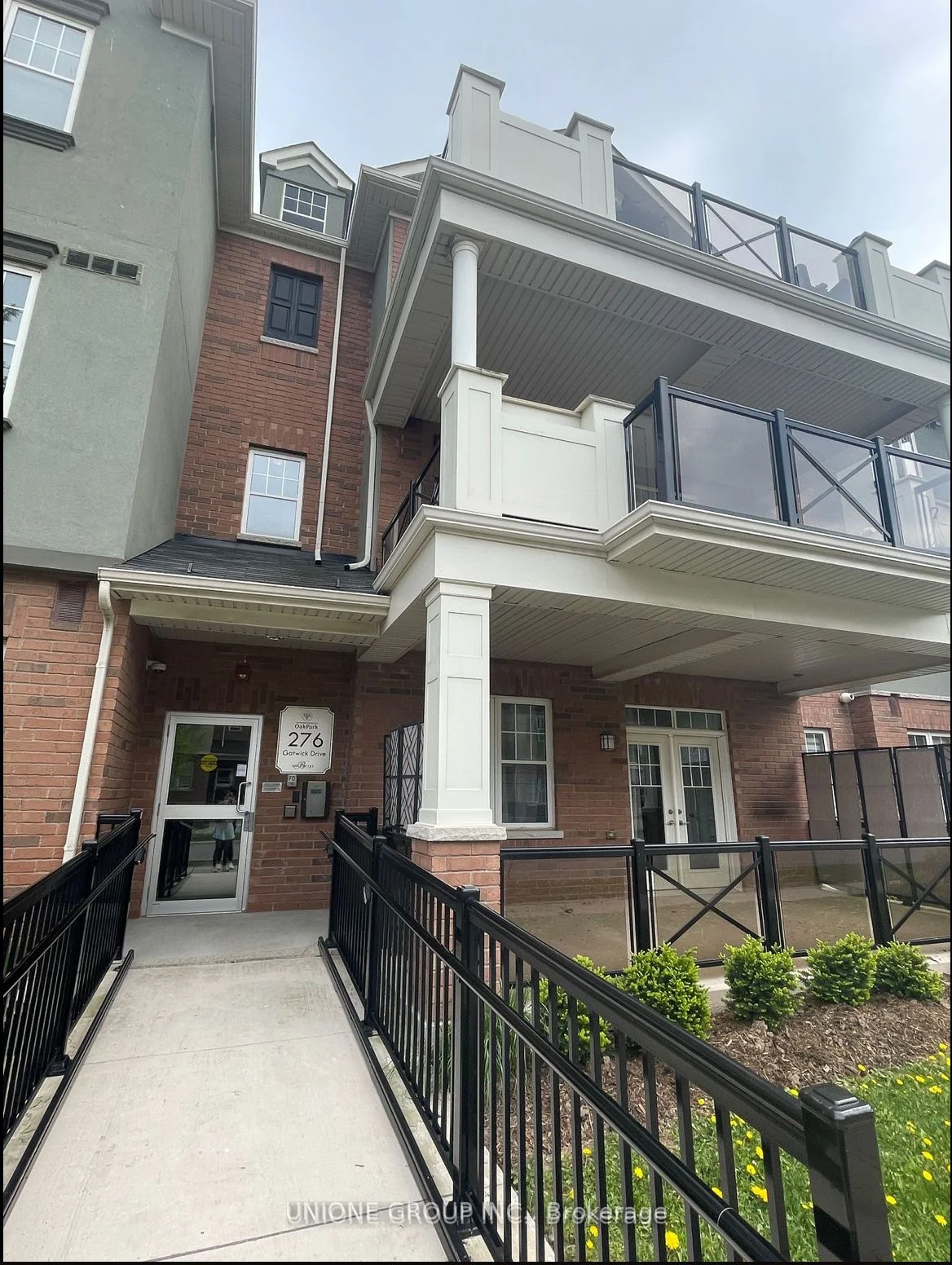276 Gatwick Drive 11, Oakville, ON L6H 0K8