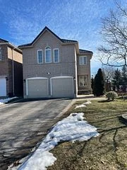 3194 World Series Court, Mississauga, ON L5N 7N8