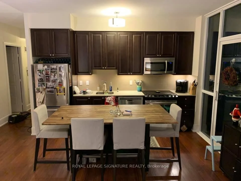 15 Viking Lane 402, Toronto W08, ON M9B 0A4