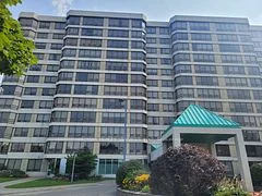 Condo Apartment in Brampton