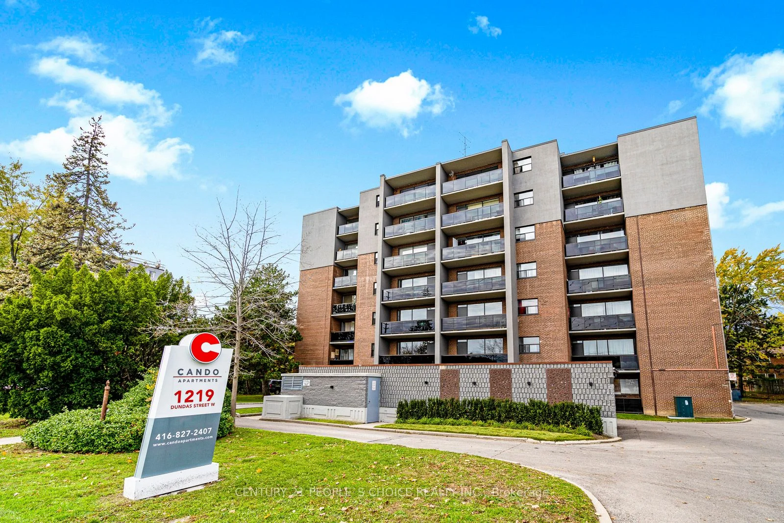 1219 Dundas Street W 307, Mississauga, ON L5C 1C8