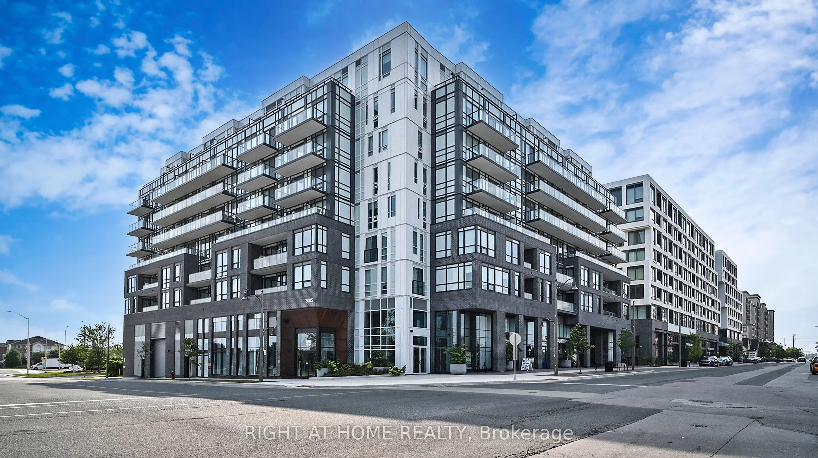 3005 Pine Glen Road 210, Oakville, ON L6M 4J3