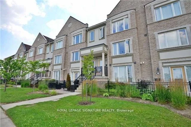 5100 Plantation Place 16, Mississauga, On L5m 0s4