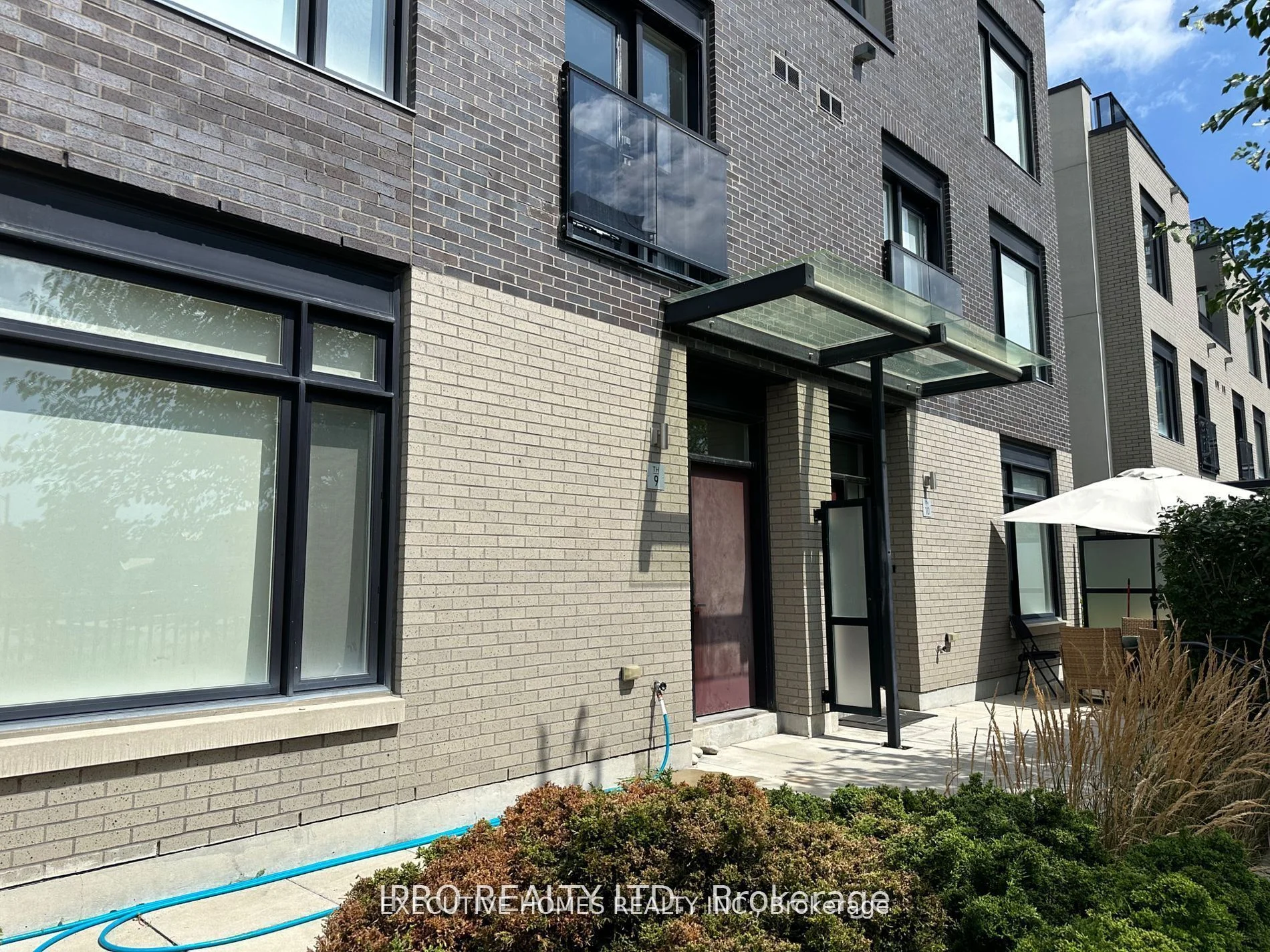 Condo Townhouse in Mississauga
