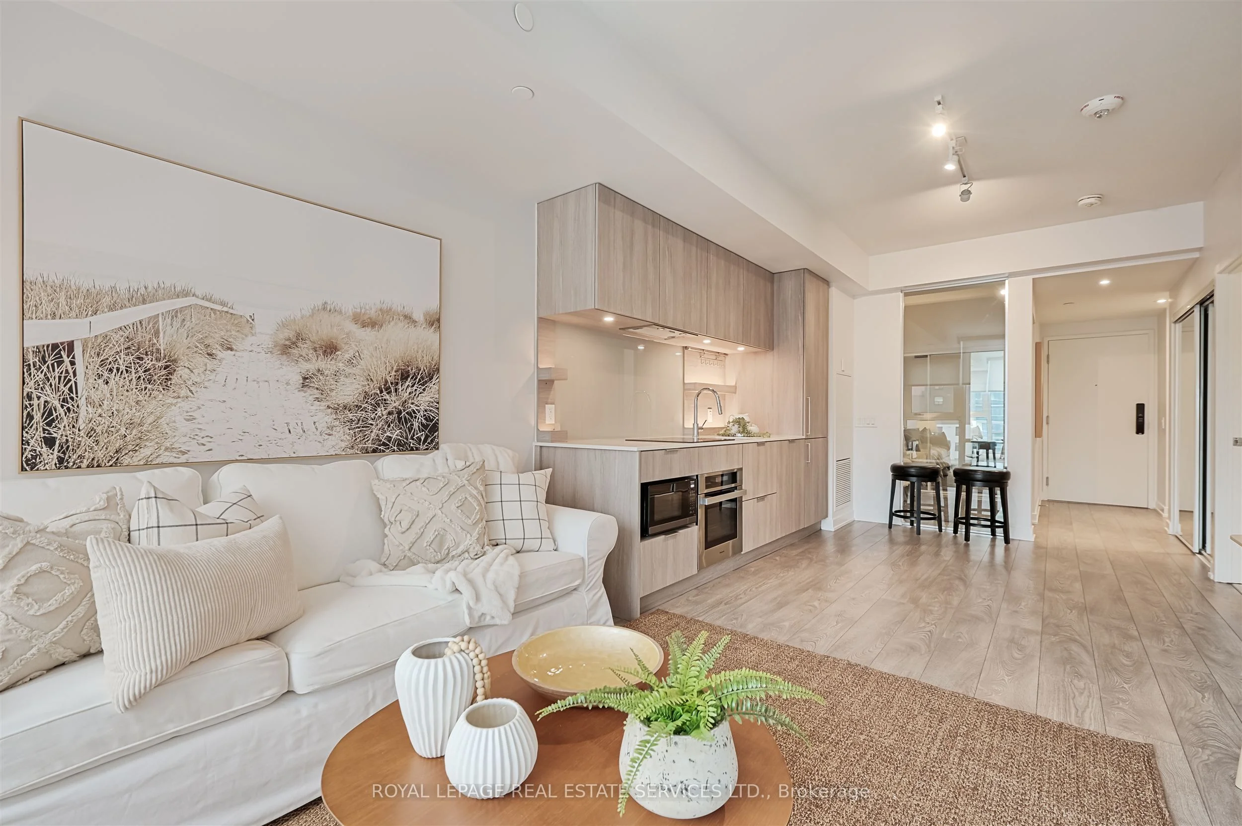 28 Ann Street 417, Mississauga, ON L5G 3G1