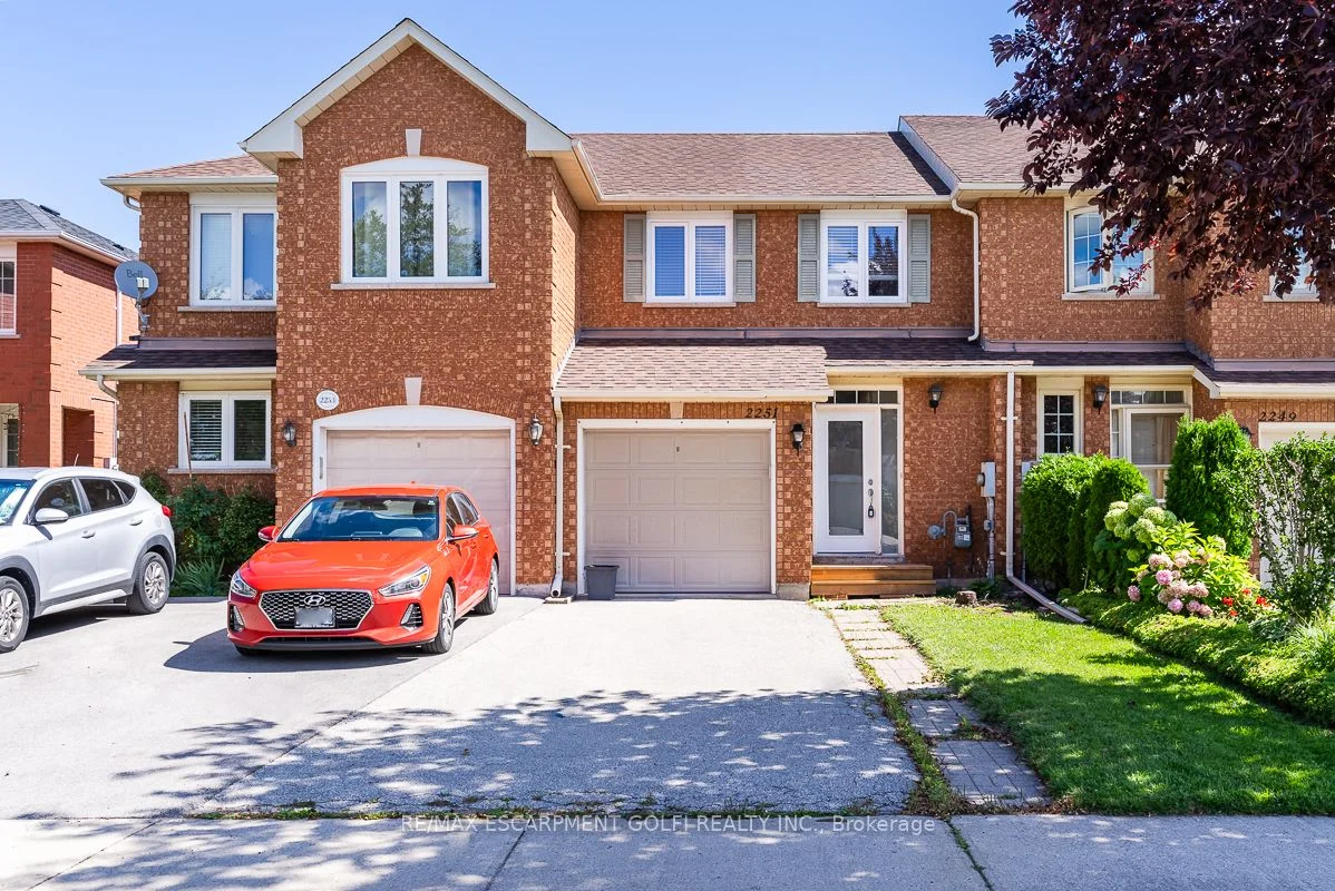 2251 DALE RIDGE Drive, Oakville, ON L6M 3L5