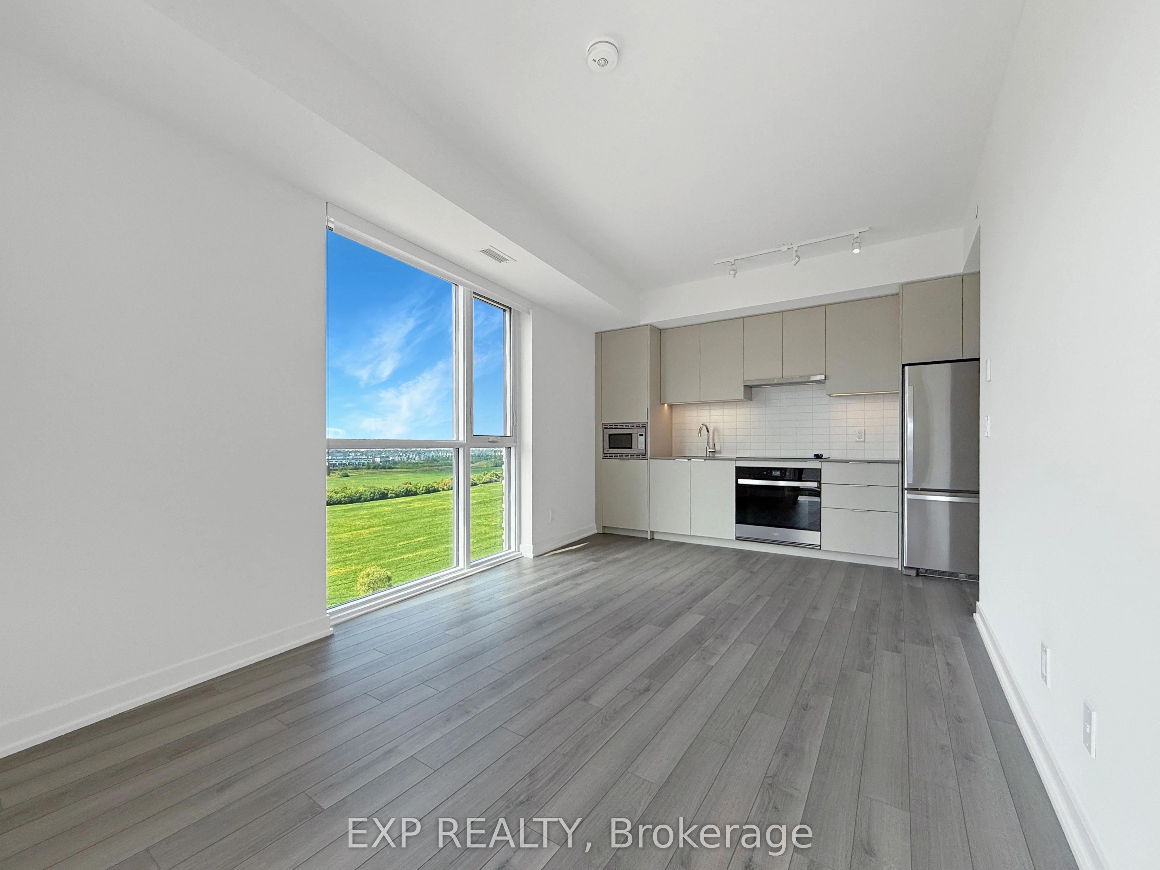 3079 Trafalgar Road 1002, Oakville, ON L6H 8C5