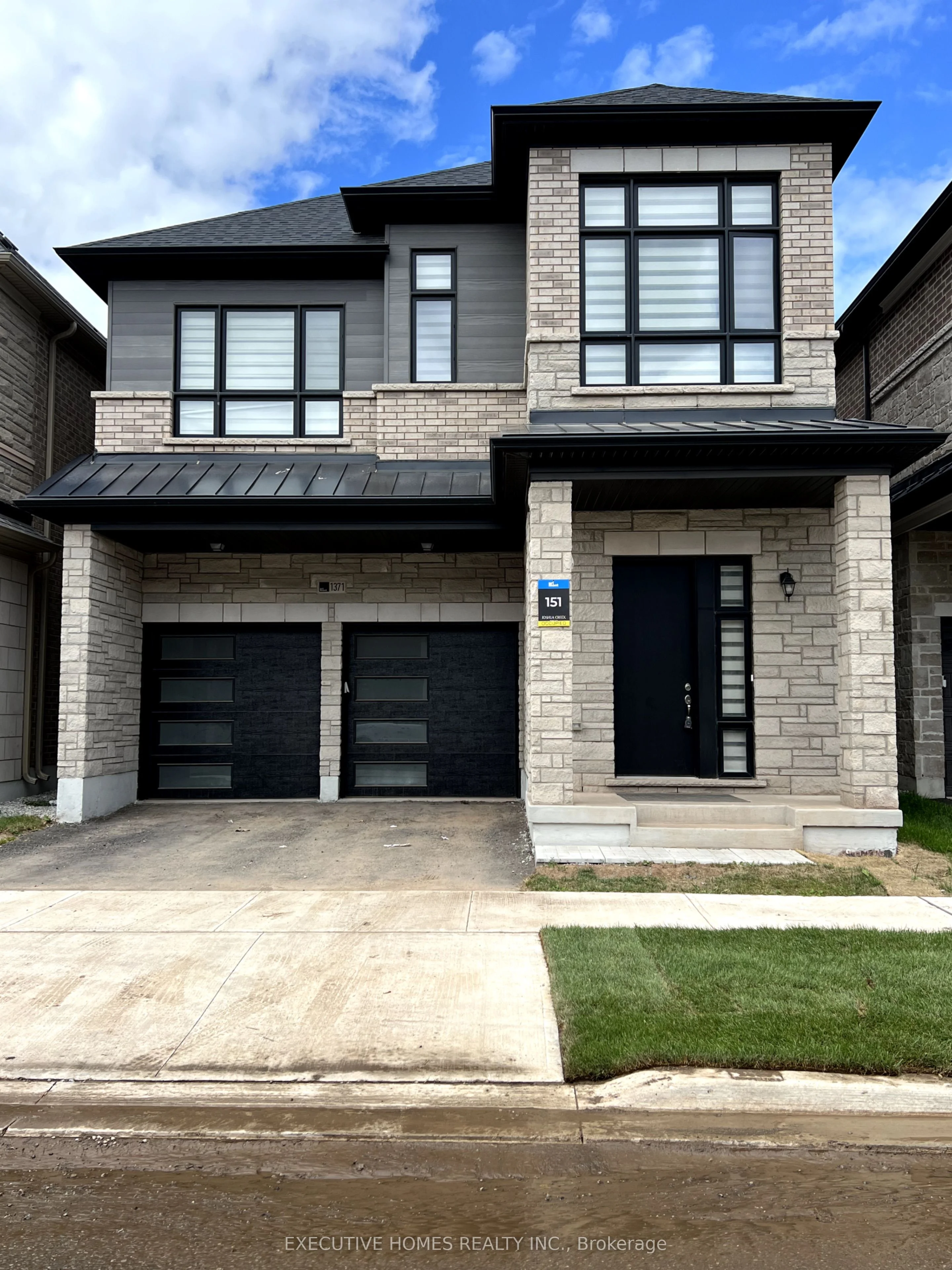 1371 Peony Path, Oakville, ON L6H 7Z8