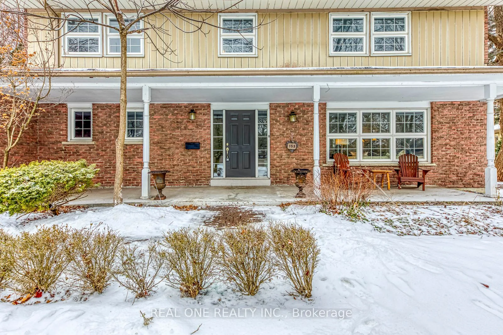 153 Cavendish Court, Oakville, On L6j 5s3