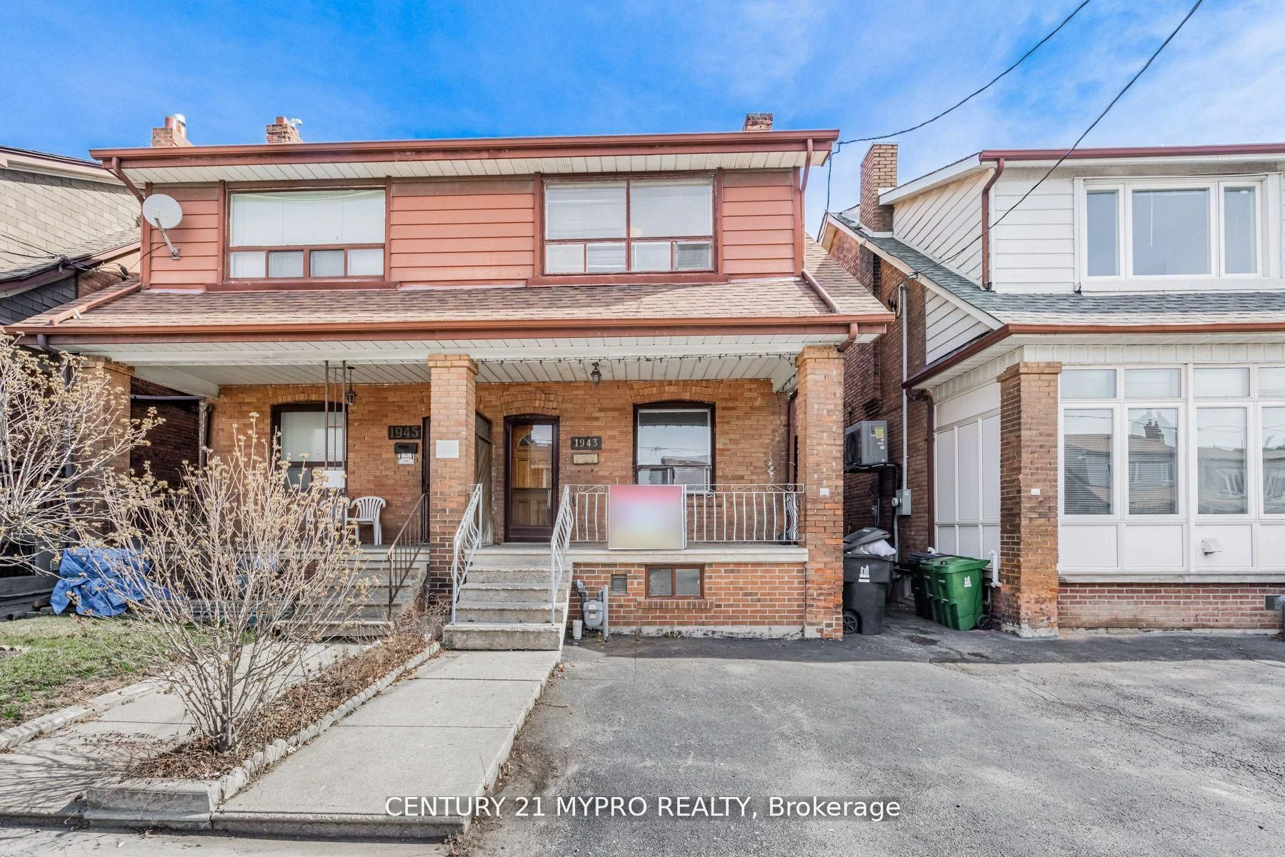 1943 Dufferin Street, Toronto W03, ON M6E 3P8