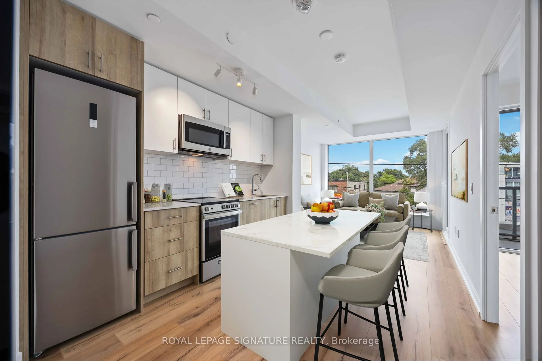 1195 The Queensway Street S203, Toronto W08, ON M8Z 1R6