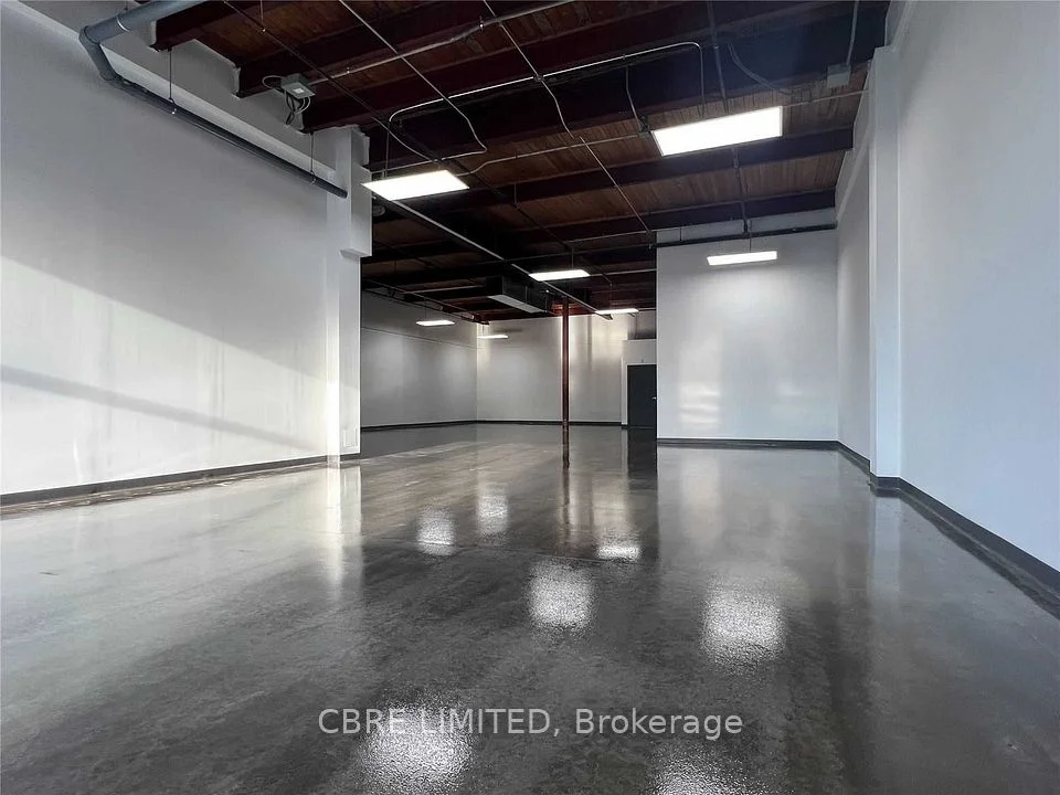 2301 Keele Street 106, Toronto W04, ON M6M 3Z9