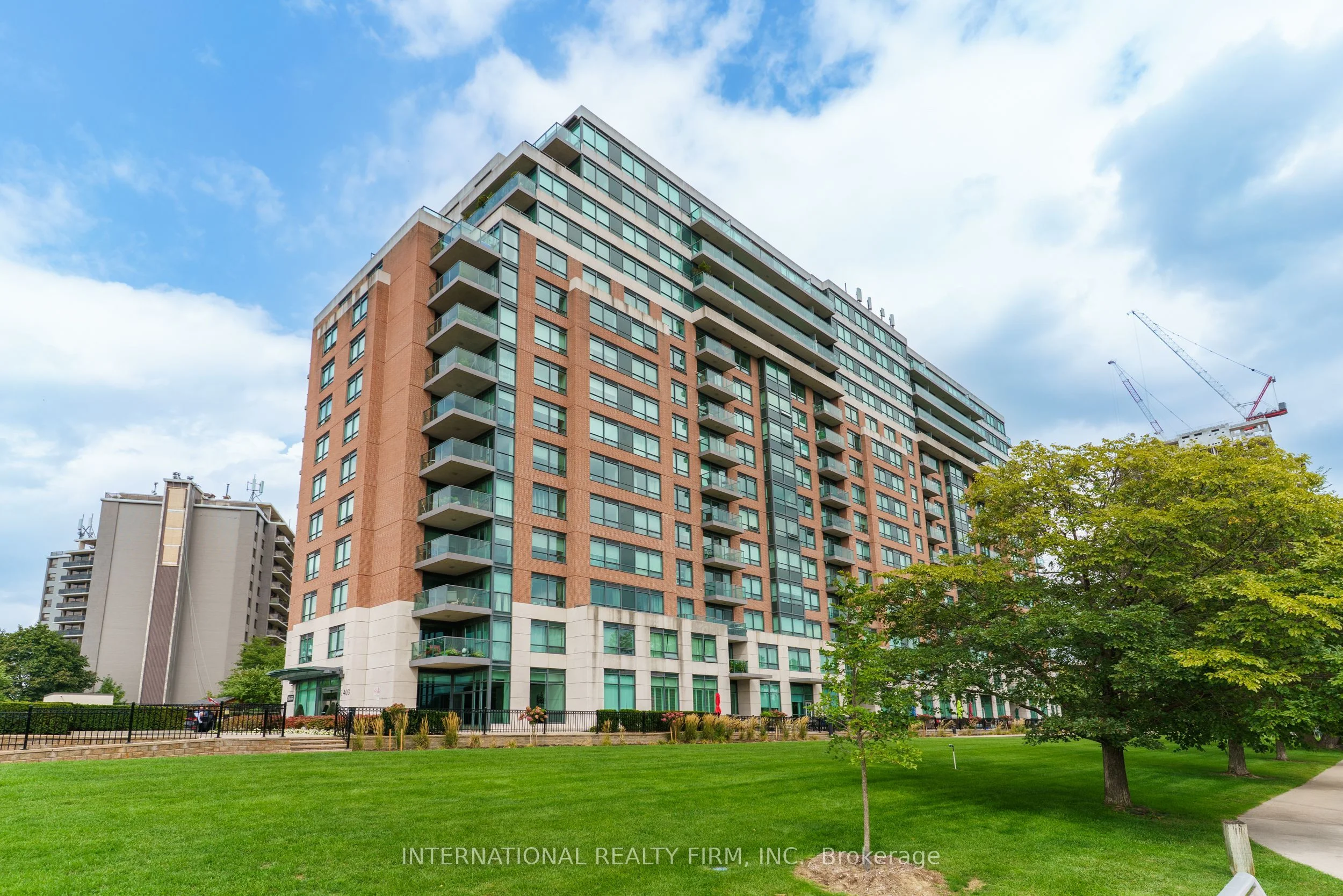 1403 ROYAL YORK Road 601, Toronto W09, ON M9P 0A1