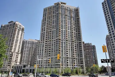 Condo Apartment in Mississauga