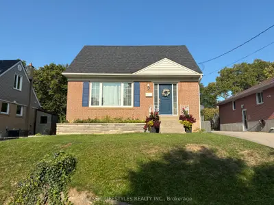 Detached in Toronto