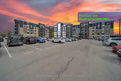 Condo Apartment in Milton