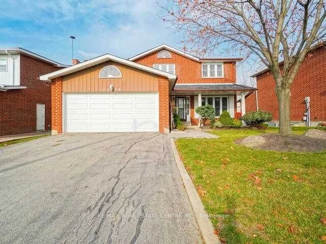 1723 Chalkdene Grove, Mississauga, ON L4W 2C2