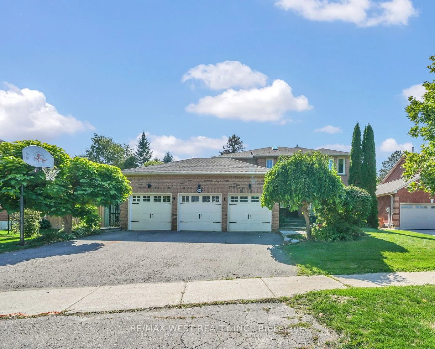 216 Kensington Place, Orangeville, ON L9W 4G7