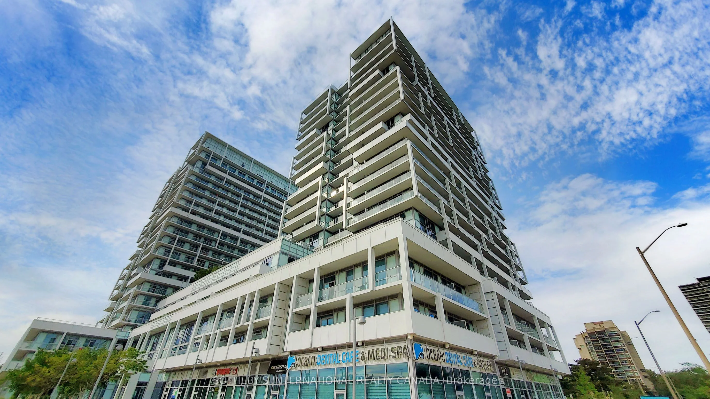 65 Speers Road 1803, Oakville, ON L6K 3V5