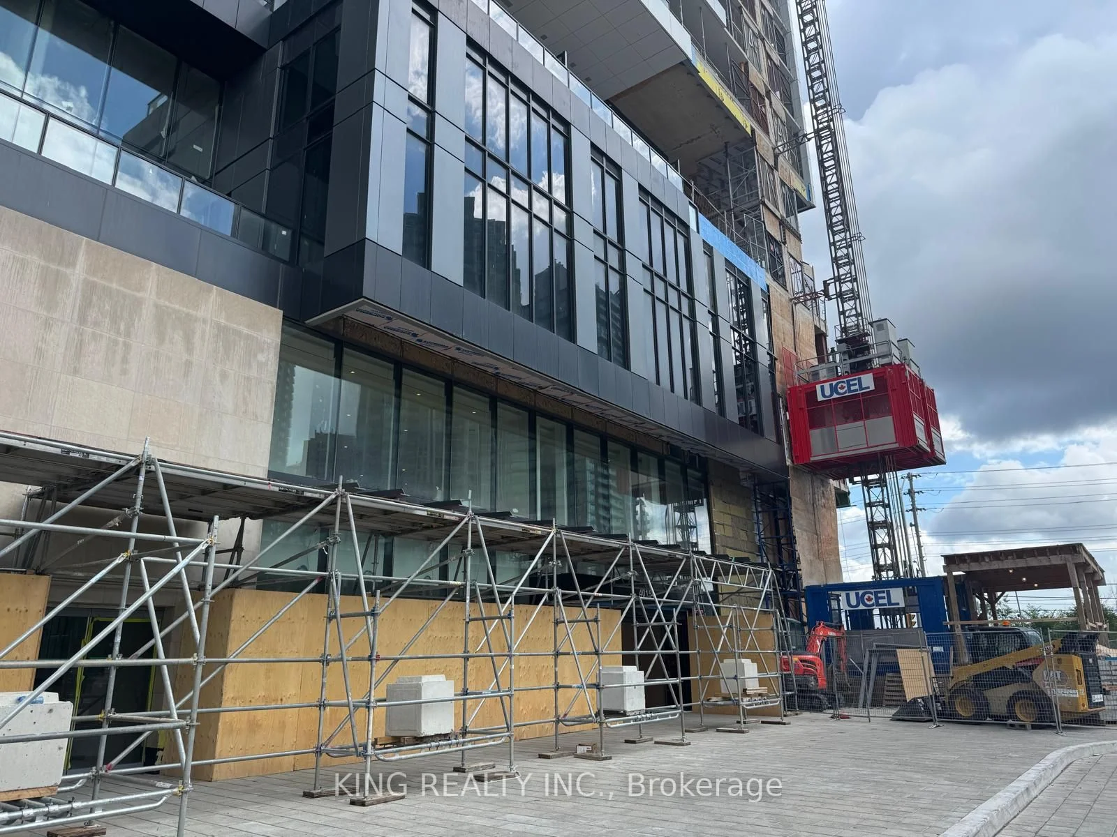 4015 The Exchange Street 1001, Mississauga, ON L5B 0N9