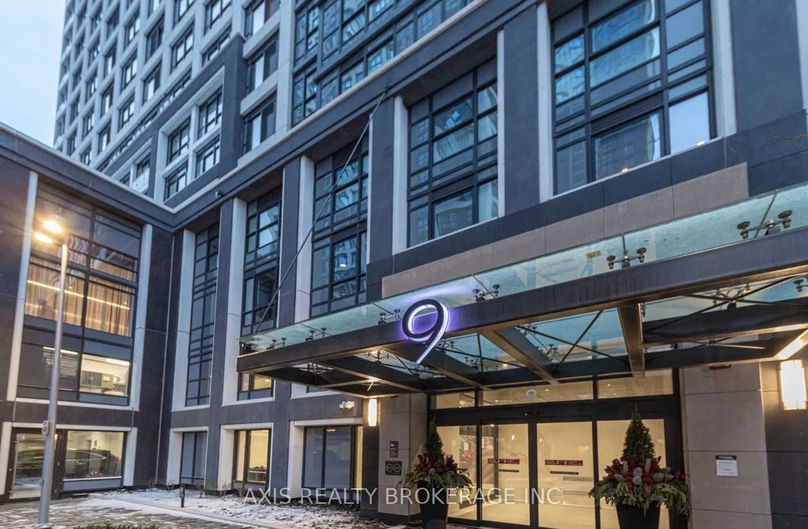 9 Mabelle Avenue 1515, Toronto W08, ON M9A 0E1