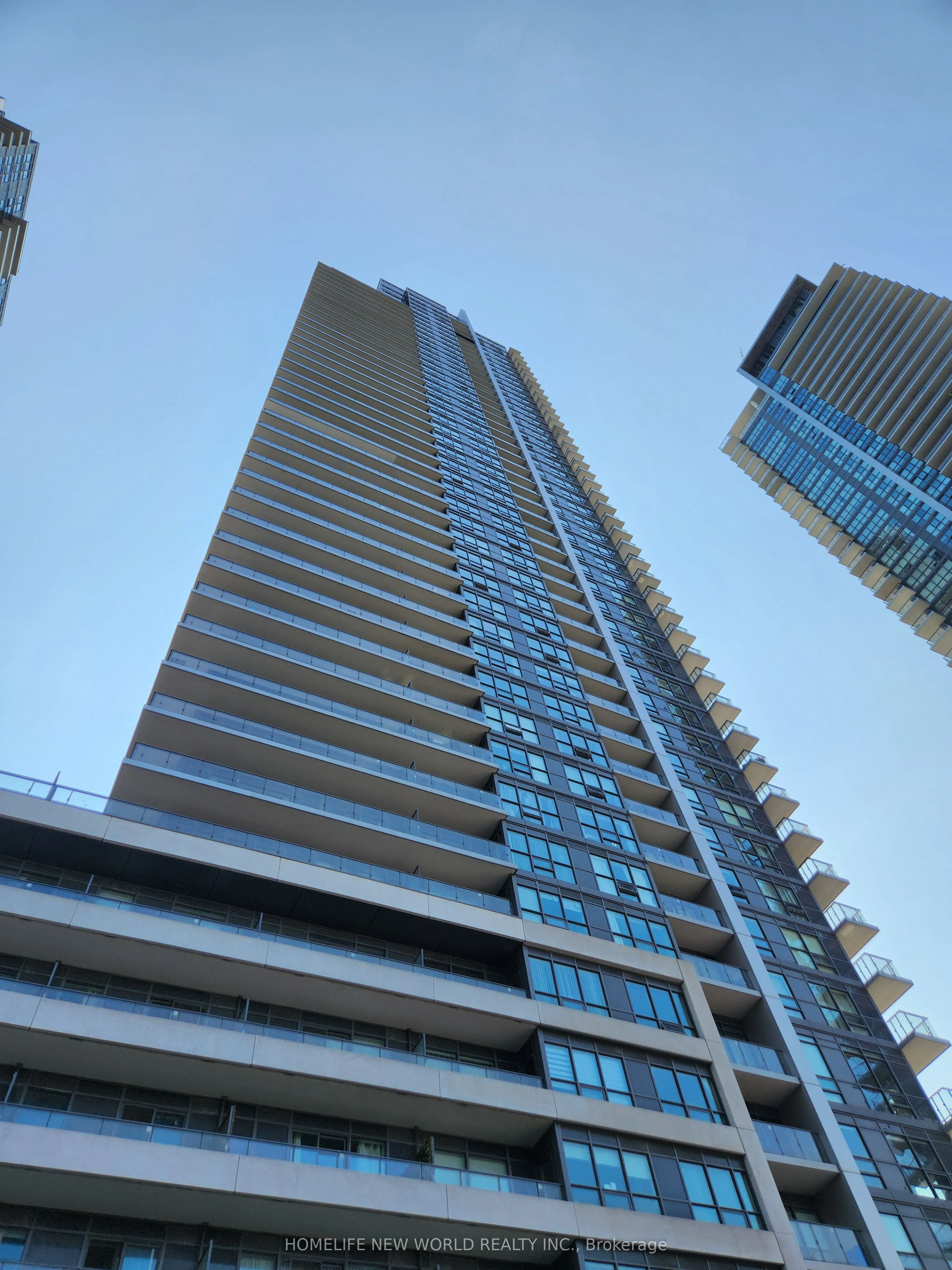 2220 Lake Shore Boulevard W 2602, Toronto W06, ON M8V 1A4
