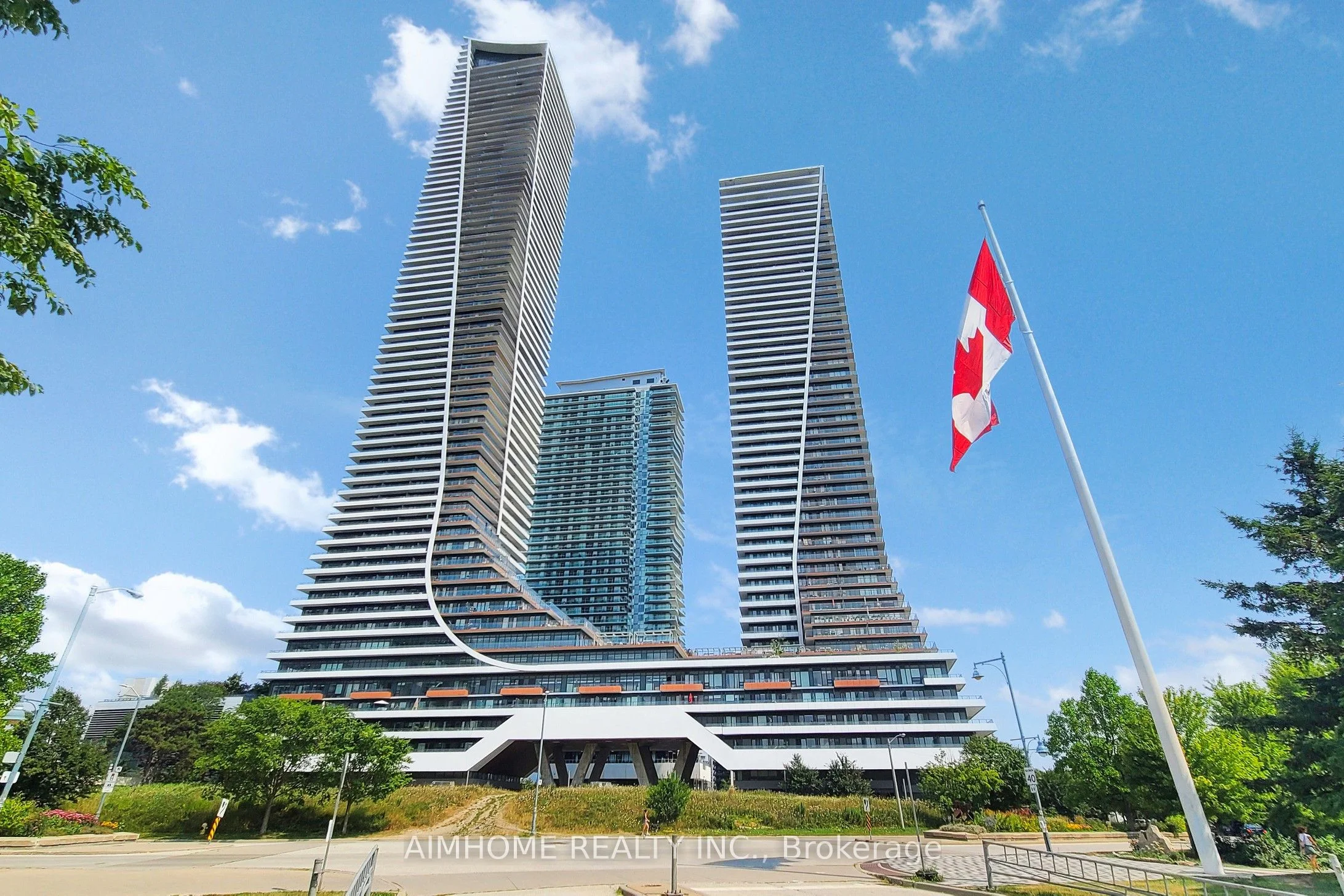 20 Shore Breeze Drive 2207, Toronto W06, ON M8V 1A1