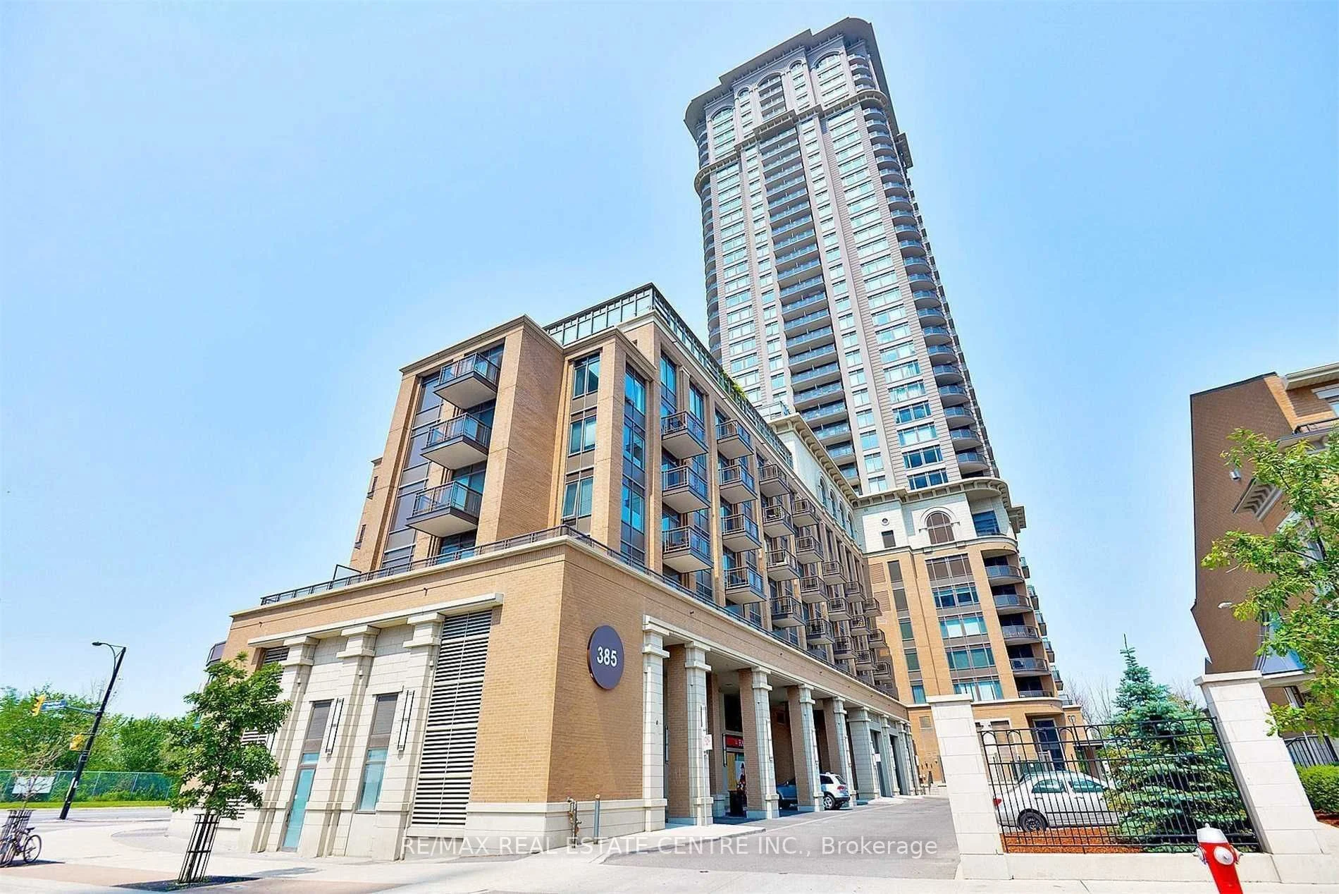 385 Prince Of Wales Drive 501, Mississauga, ON L5B 0A1