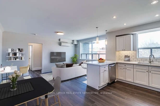 2622 Keele Street 10, Toronto W04, ON M9A 2Y8