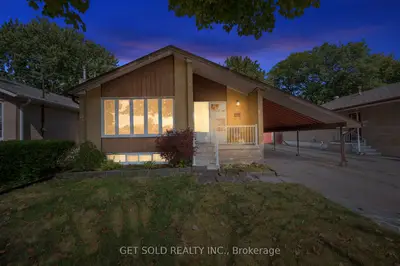 Detached in Toronto