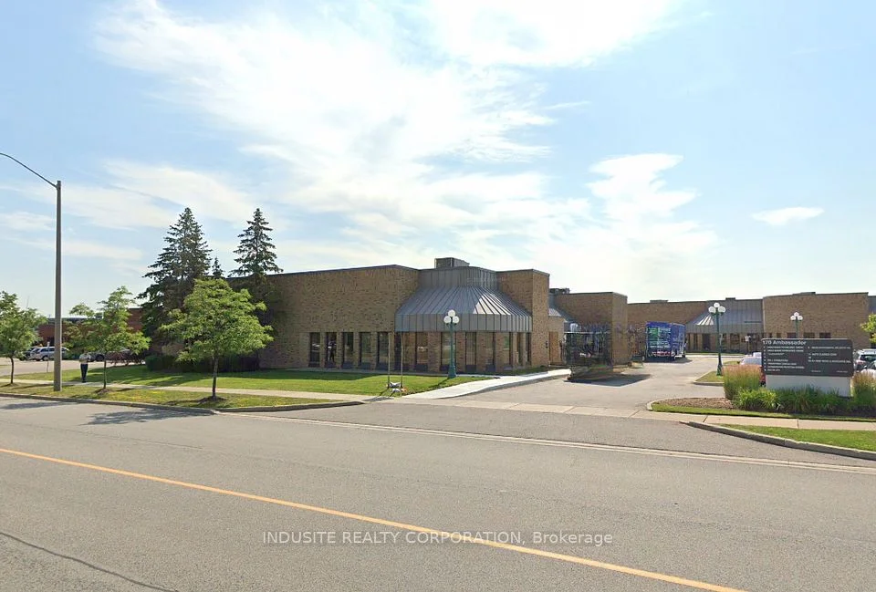 170 Ambassador Drive 6, Mississauga, ON L5T 2H9