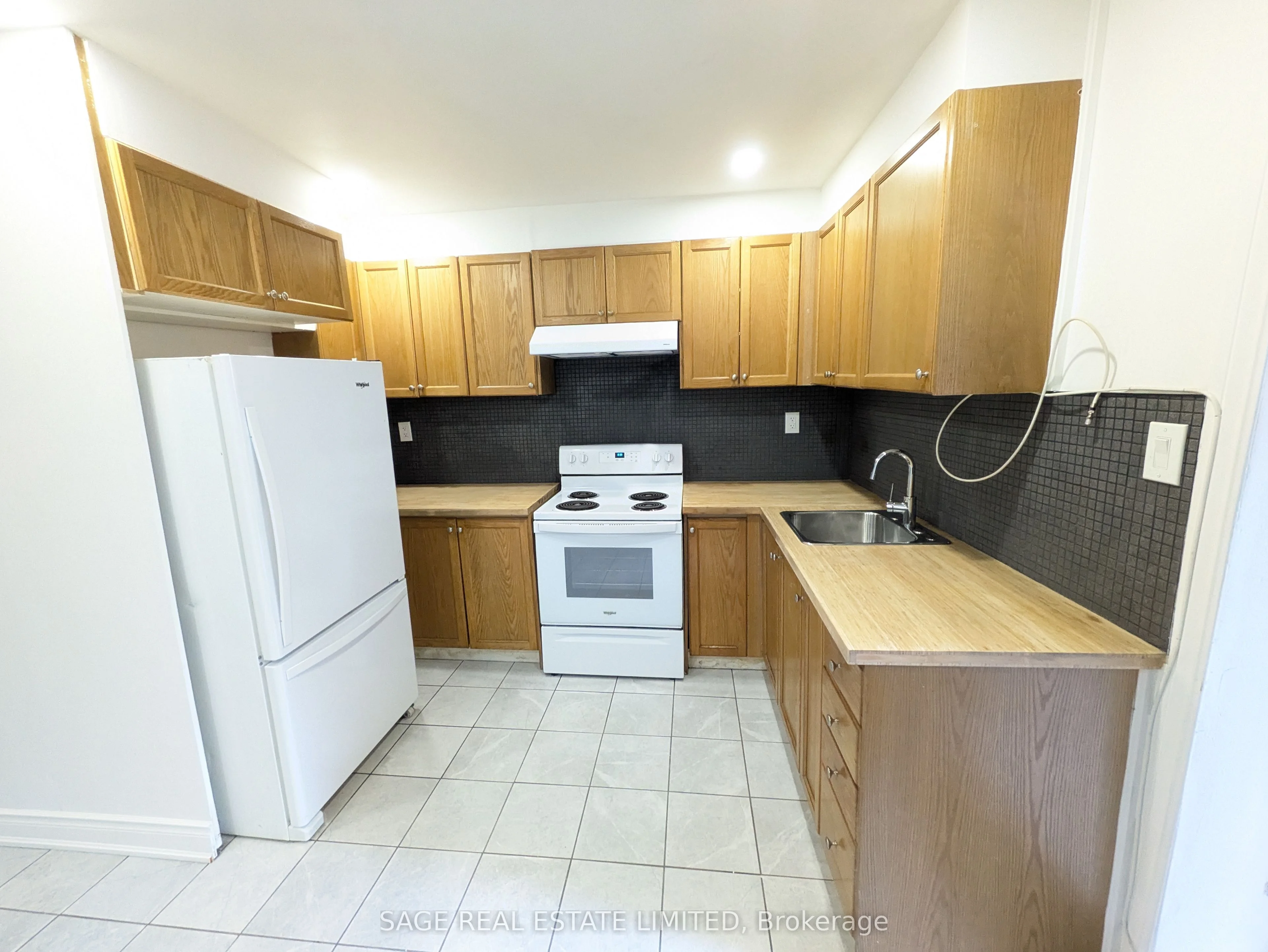 1865 Davenport Road lower, Toronto W03, ON M6N 1B9