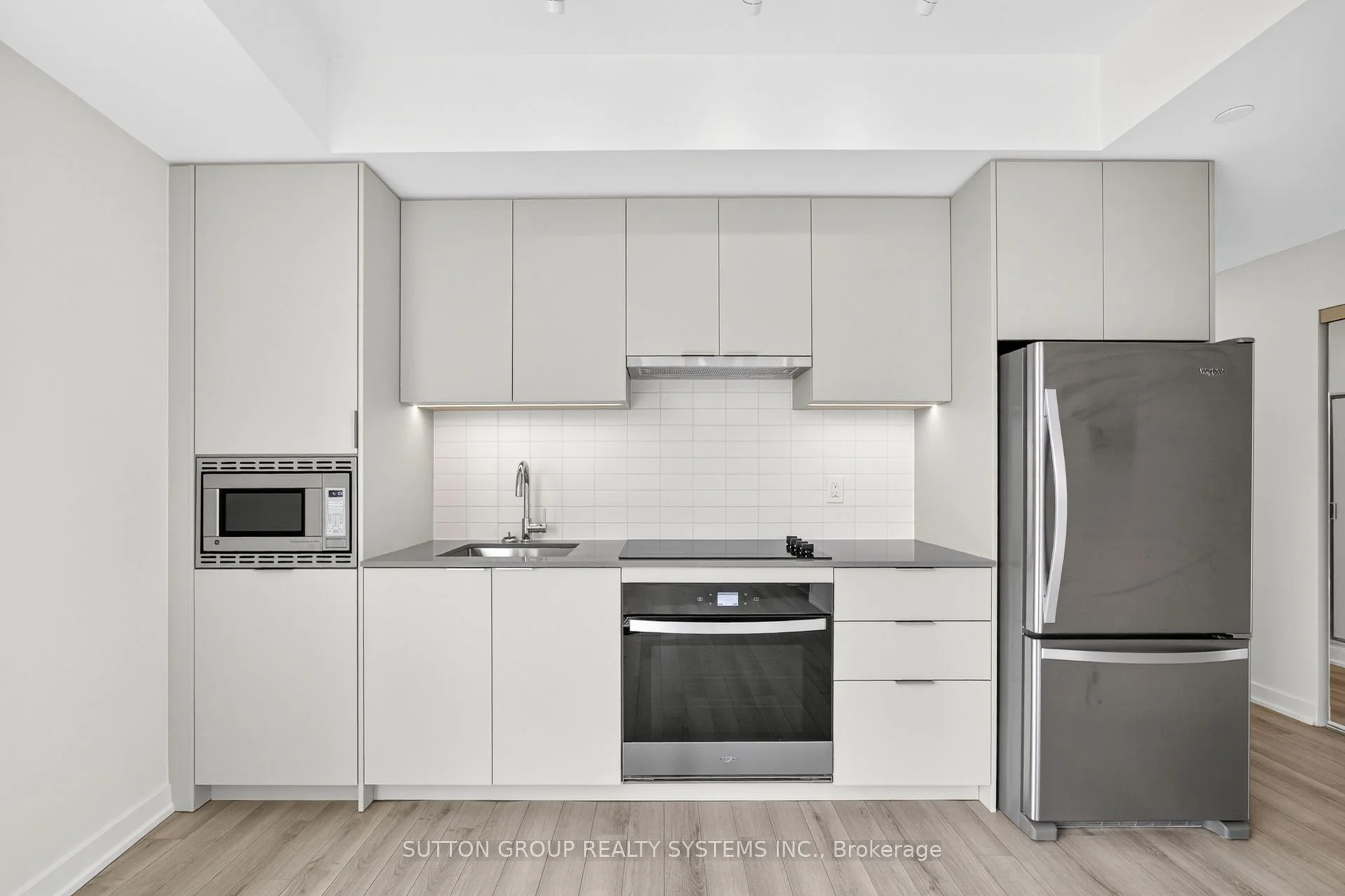 3079 Trafalgar Road 1102, Oakville, ON L6H 8C5
