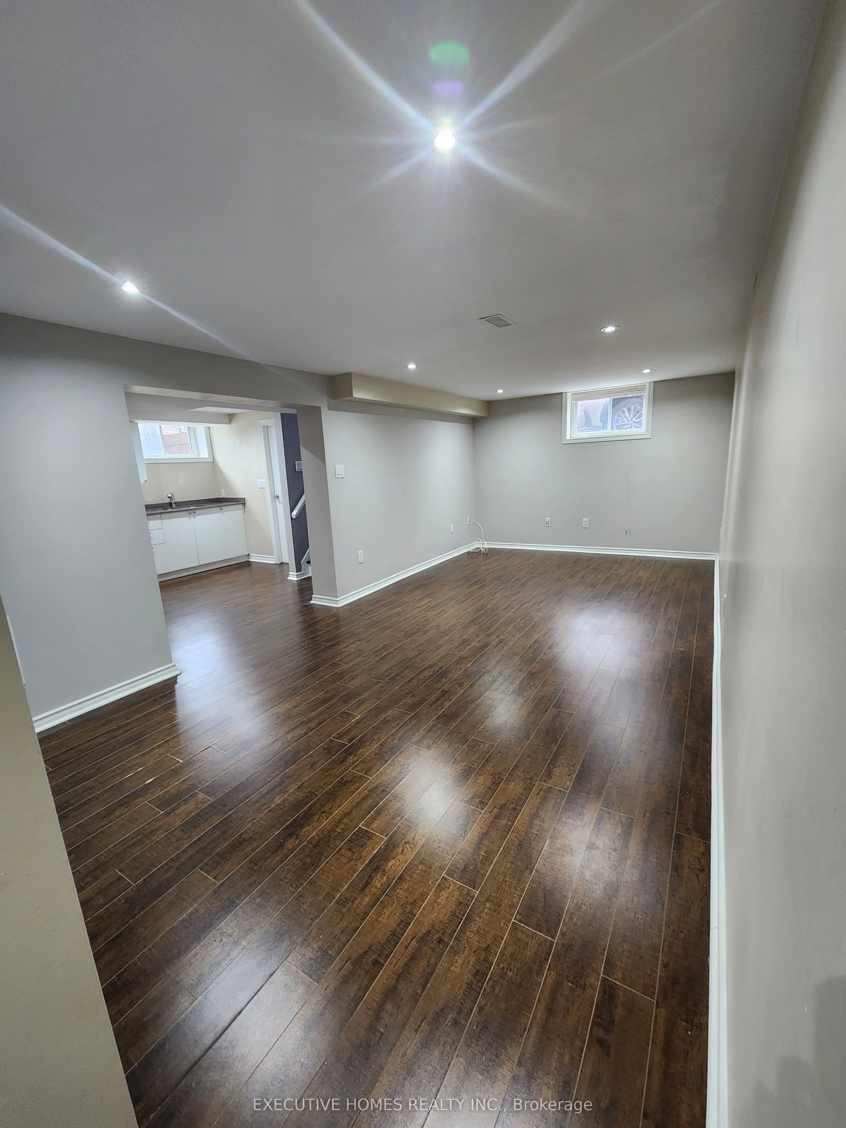 5382 Spruce Avenue N Basement, Burlington, ON L7L 1N7