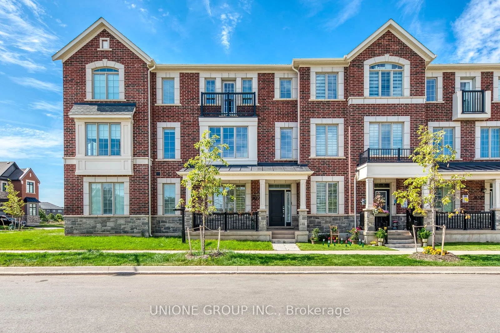 3024 Merrick Road, Oakville, ON L6H 7Y2