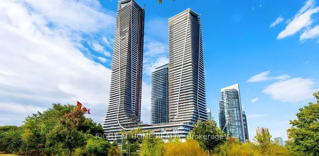 30 Shore Breeze Drive 917, Toronto W06, ON M8V 0J1