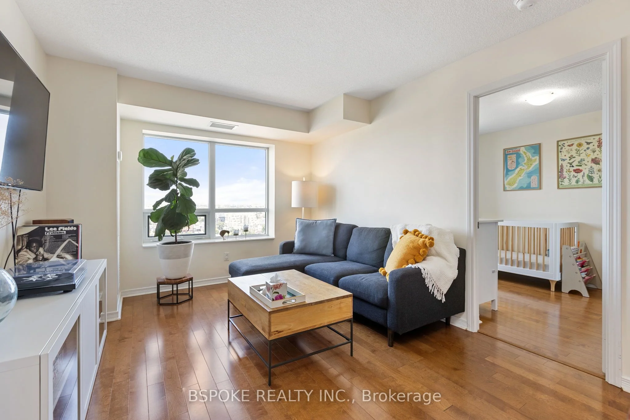 60 Heintzman Street 2303, Toronto W02, ON M6P 5A1