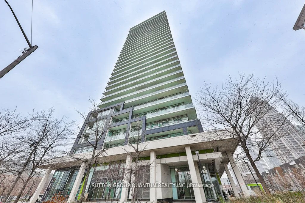 360 Square One Drive 807, Mississauga, On L5b 0g7