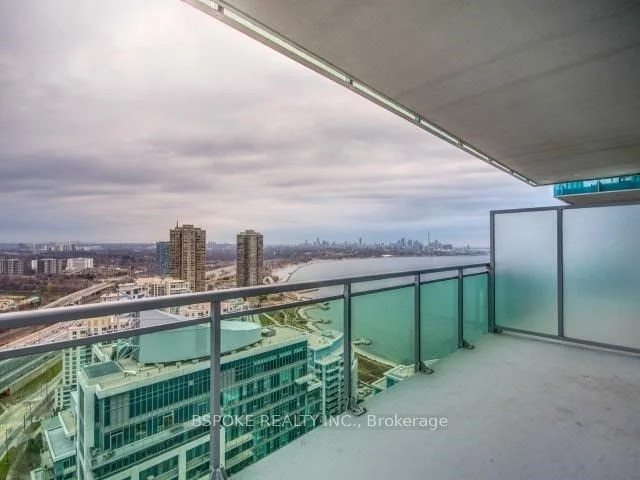 16 Brookers Lane 3302, Toronto W06, ON M8V 0A5