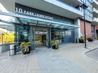 Condo Apartment in Toronto