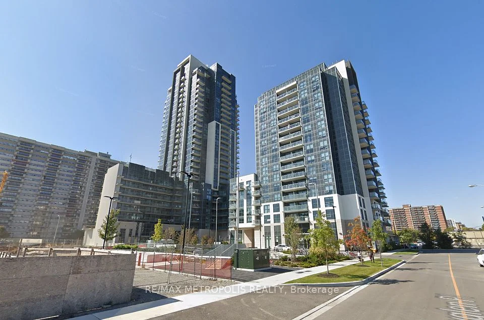 10 Meadowglen Place 405, Toronto W02, ON M1G 0A8