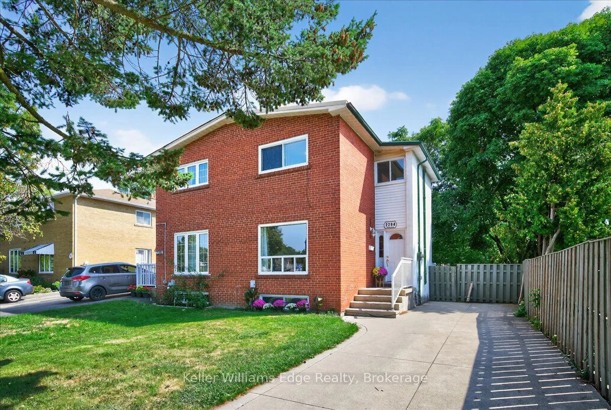 2284 Brookhurst Road, Mississauga, ON L5J 1P9