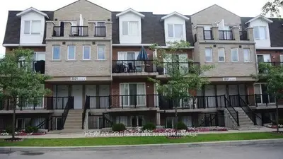 Condo Townhouse in Toronto