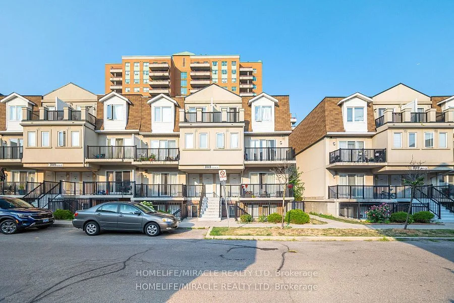 3049 Finch Avenue W 2002, Toronto W05, ON M9M 0A5