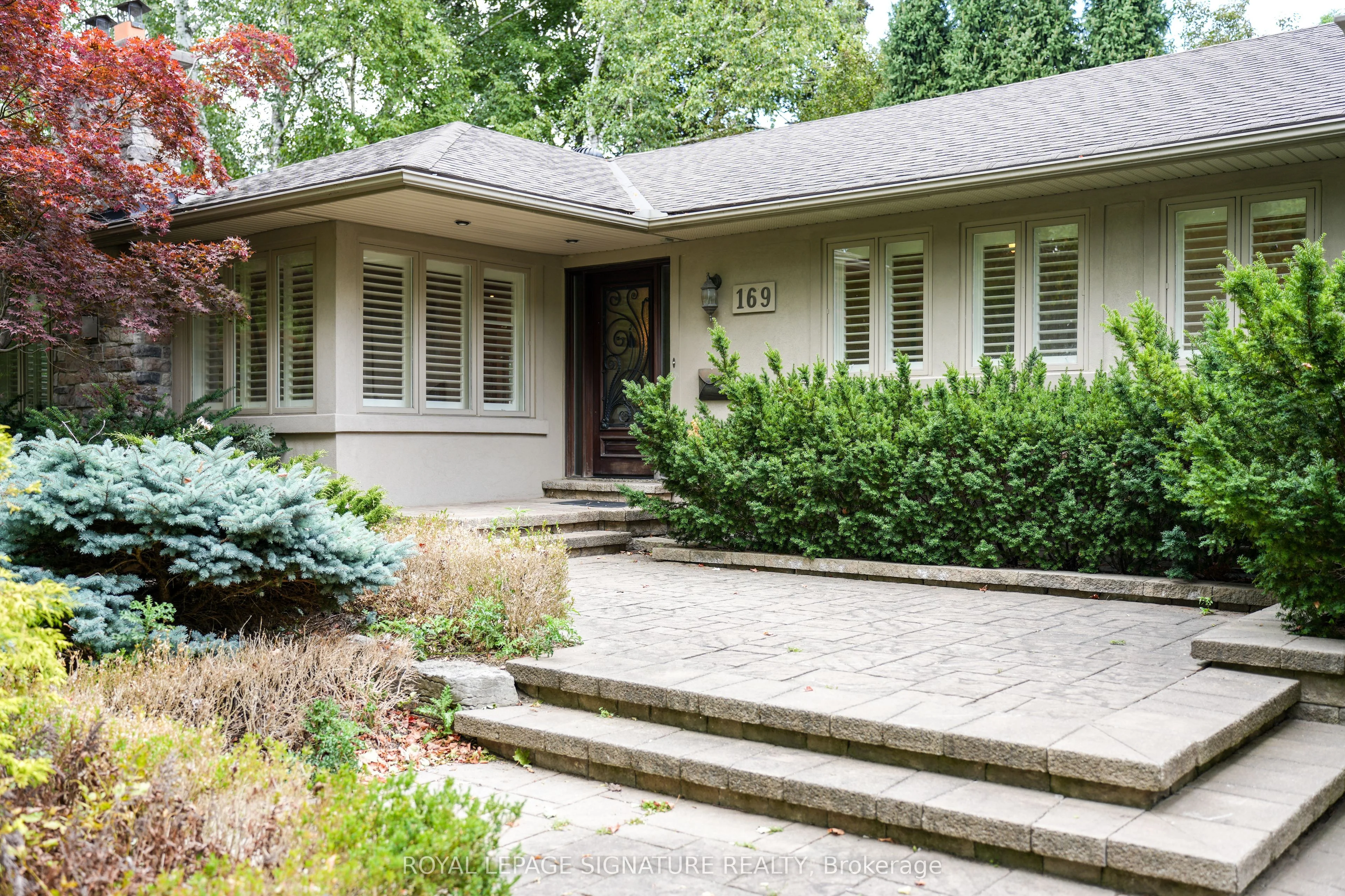169 Maple Grove Drive, Oakville, ON L6J 4T9